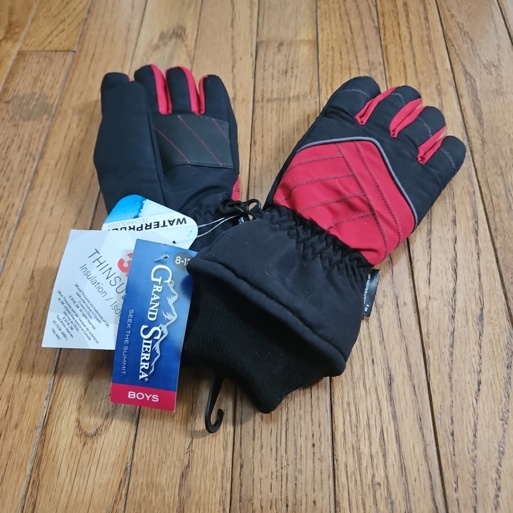 Grand Sierra Sz 8-12 Snowboard Ski Gloves Waterproof 3M Thinsulate Black Red NWT